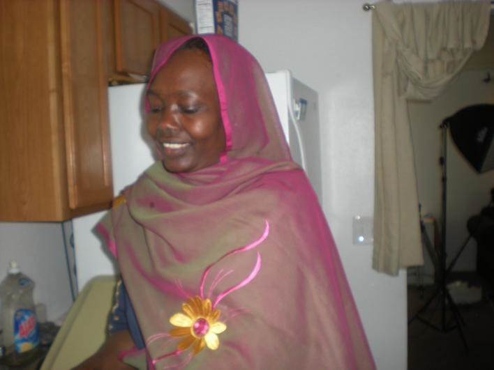 Darfuri woman in the kitchen