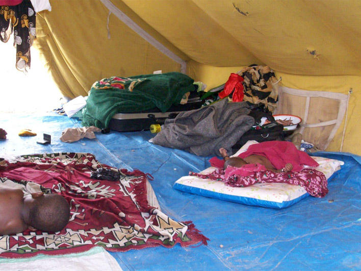 Living quarters for Darfuris in Chad